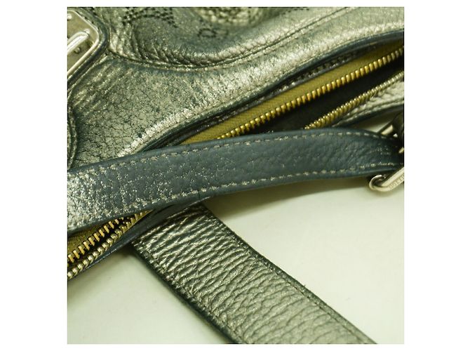 Borsa a tracolla Louis Vuitton Mahina XS M95718 Argent Argento - vista 6