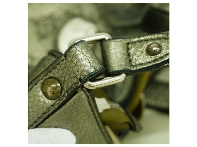 Borsa a tracolla Louis Vuitton Mahina XS M95718 Argent Argento - vista 9