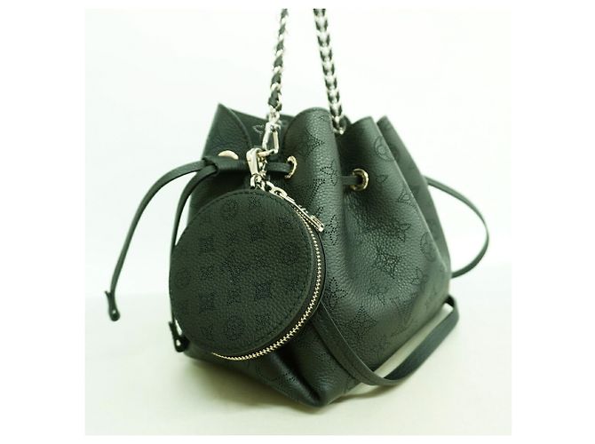 Borsa Louis Vuitton Mahina Bella Nero - vista 2