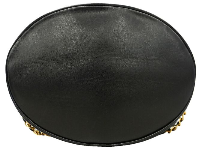 Sac à épaule Chanel en agneau noir - vue 9