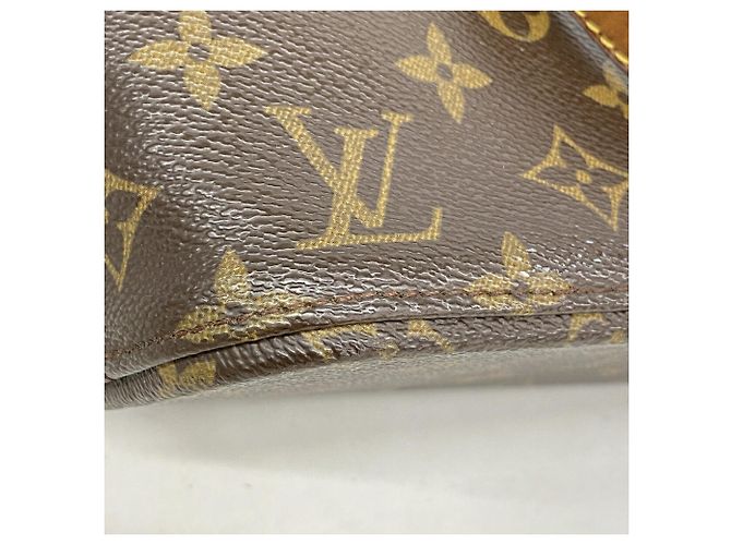 Bolso Louis Vuitton Monogram Vavin PM Castaño - vista 6