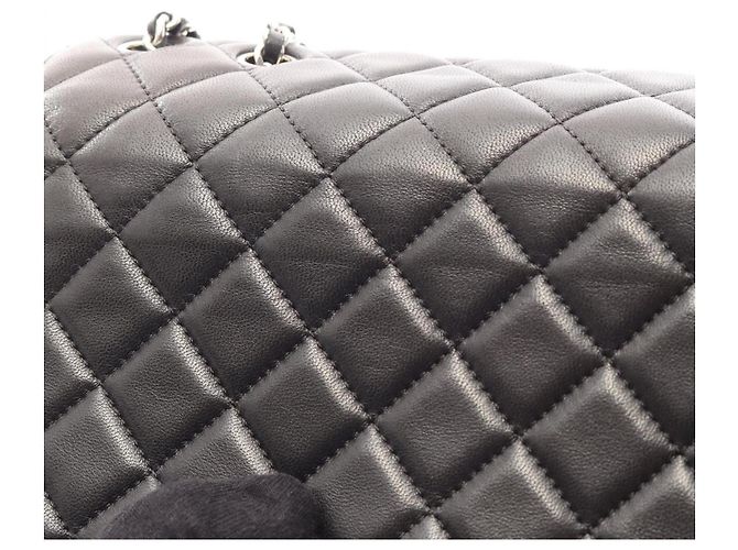 Borsa a tracolla Chanel Matelassé in pelle nera Nero - vista 6
