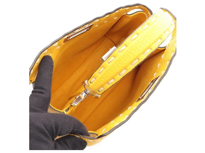 Borsa 2-Way Fendi Mini Peekaboo Selleria Giallo - vista 3