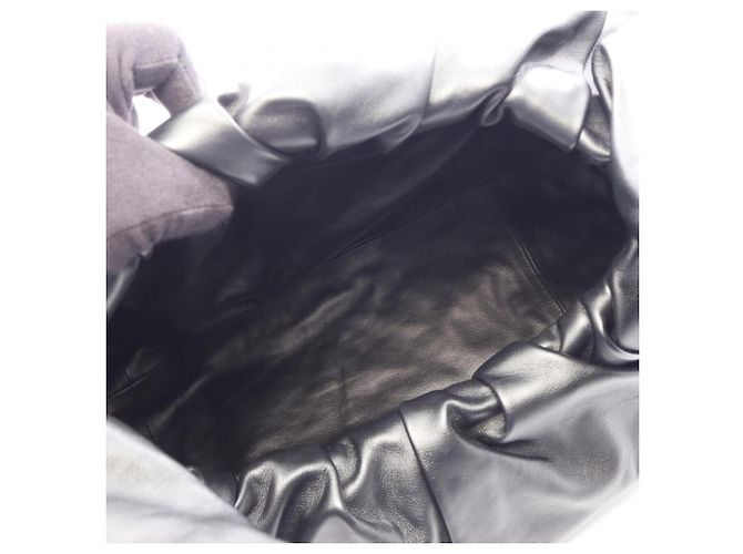Borsa a tracolla Shoulder Pouch in pelle Bottega Veneta Nero - vista 3