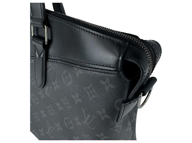 Borsa a tracolla Louis Vuitton Monogram Eclipse Explorer Marrone Nero Monogramma - vista 6