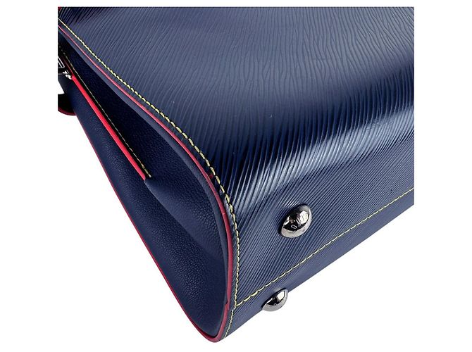 Twist Sac à épaule Louis Vuitton en cuir Epi Bleu Marine - vue 9