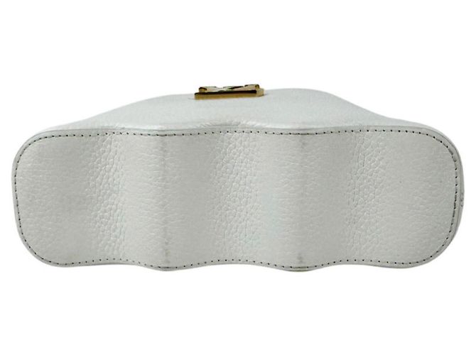 Sac à main Louis Vuitton Capucines MINI en cuir Blanc - vue 4