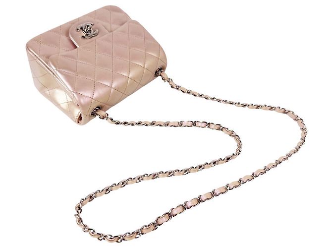 Borsa a tracolla Chanel in pelle rosa metallizzato Argento - vista 10