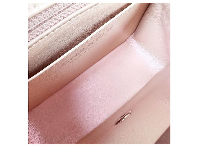Borsa a tracolla Chanel in pelle rosa metallizzato Argento - vista 5
