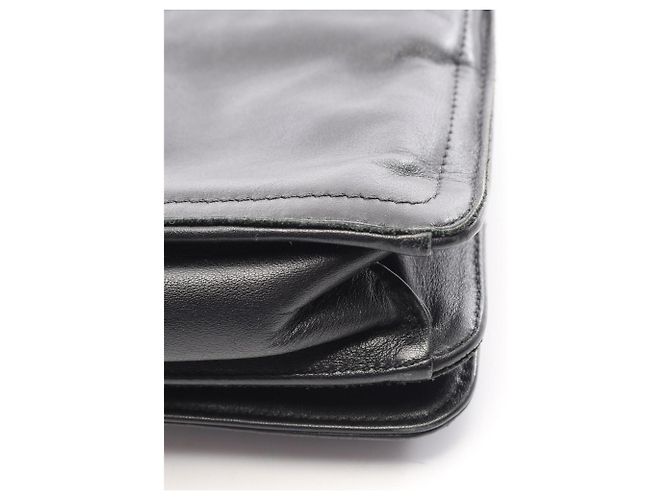 Borsa a tracolla Chanel Matelassé in pelle nera Nero - vista 8