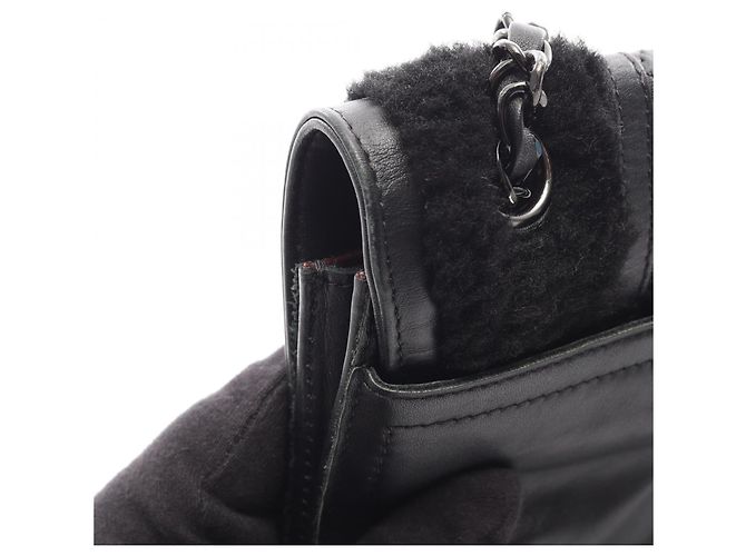 Borsa a tracolla Chanel Matelassé in pelle nera Nero - vista 9