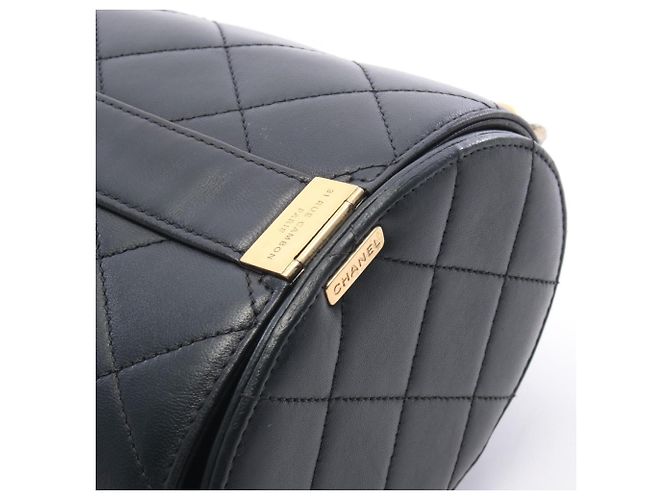 Borsa a tracolla Vanity Chanel Matelassé Nero - vista 10