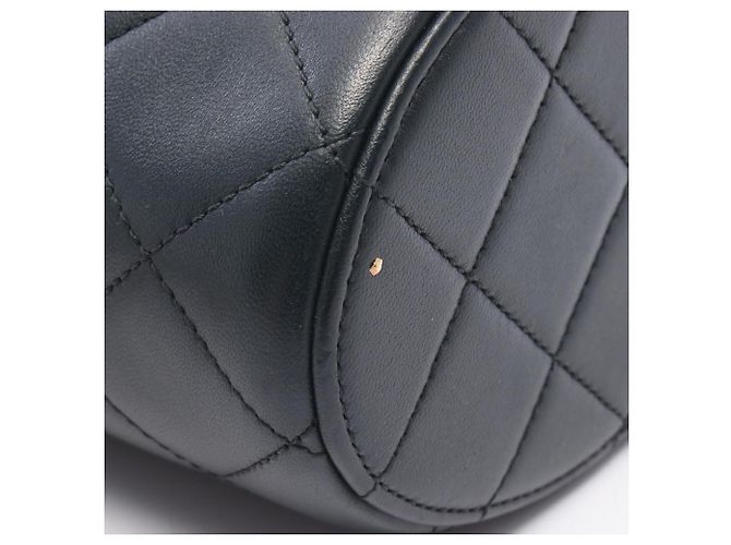 Borsa a tracolla Vanity Chanel Matelassé Nero - vista 7