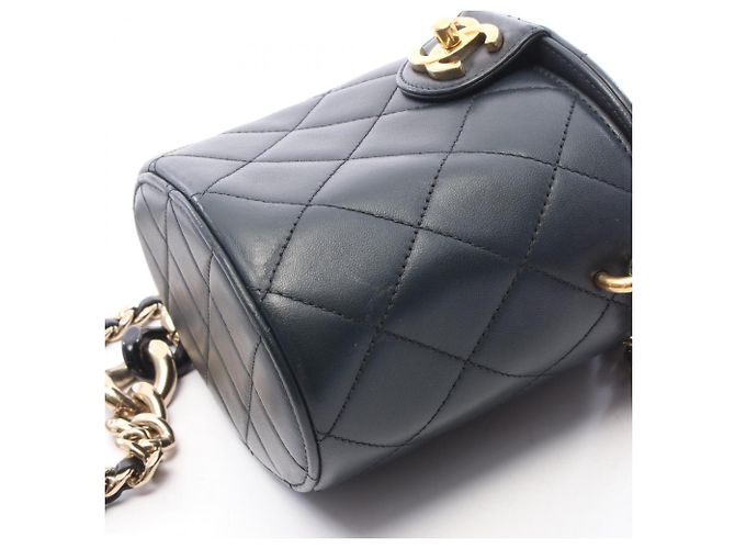 Borsa a tracolla Vanity Chanel Matelassé Nero - vista 9