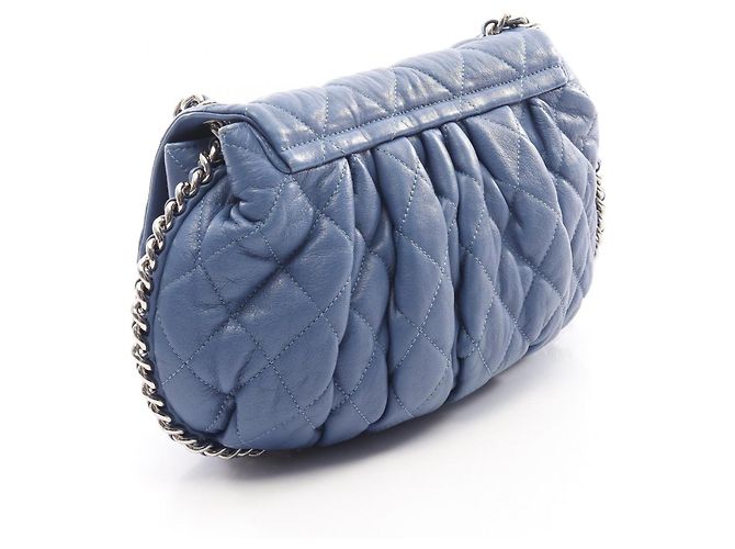 Borsa a tracolla Chanel Matelassé con catena Blu - vista 2