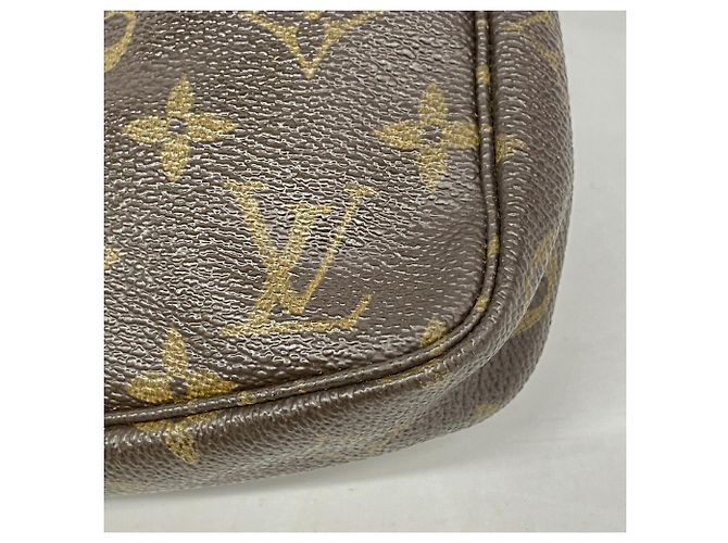 Louis Vuitton Monogram Pochette Accessoires Pouch Castaño - vista 6