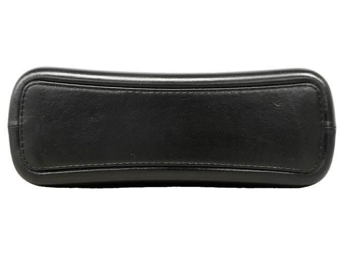 Borsa a tracolla Chanel Gabrielle Hobo Nero Blu navy - vista 3