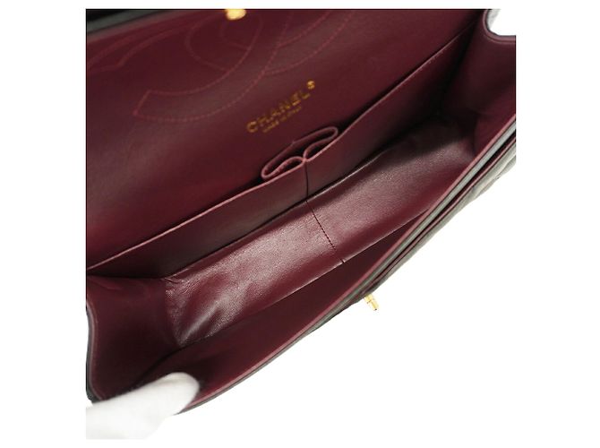 Borsa a tracolla Chanel in pelle d'agnello nera Nero - vista 4