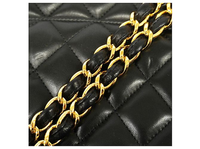 Borsa a tracolla Chanel in pelle d'agnello nera Nero - vista 7