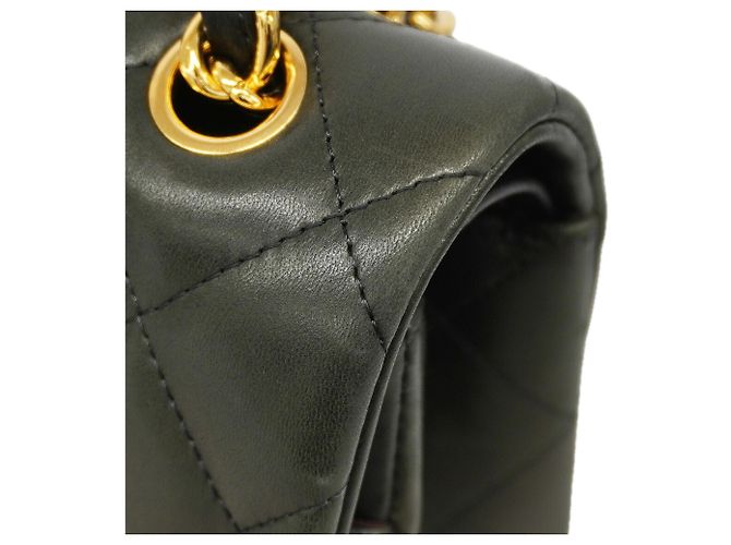 Borsa a tracolla Chanel in pelle d'agnello nera Nero - vista 8