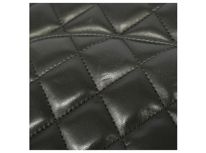 Borsa a tracolla Chanel in pelle d'agnello nera Nero - vista 9