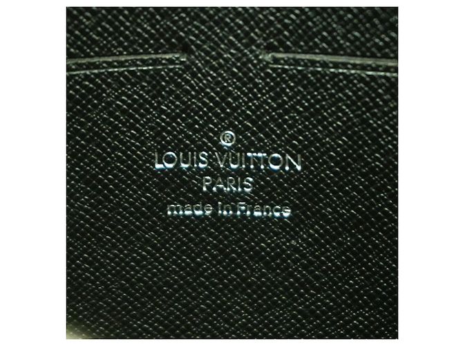 Louis Vuitton Monogram Galaxy Pochette Voyage MM Clutch Bag Nero - vista 5