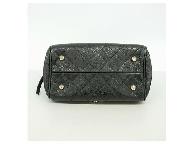 Timeless Borsa a tracolla Chanel Matelassé con catena in pelle caviar nera Nero - vista 3