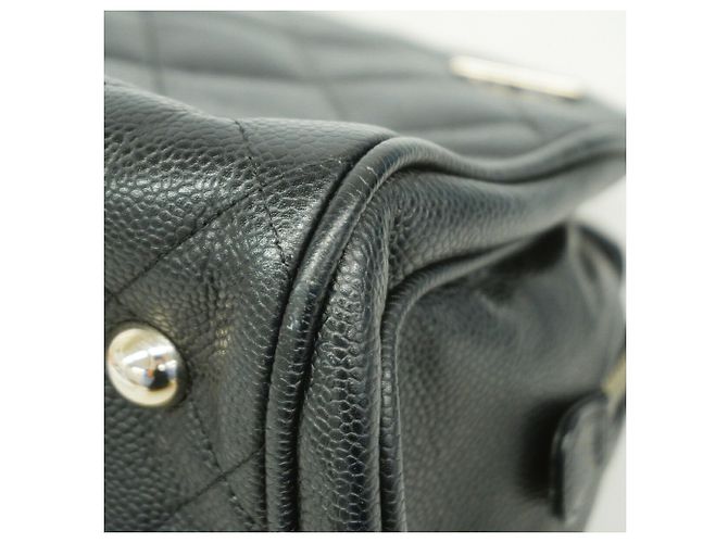 Timeless Borsa a tracolla Chanel Matelassé con catena in pelle caviar nera Nero - vista 6