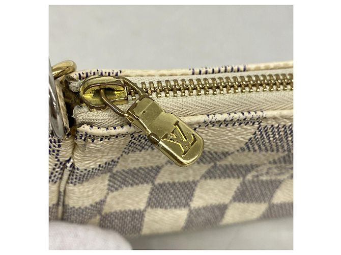 Louis Vuitton Damier Azur Mini Pochette Accessoires Bianco - vista 7