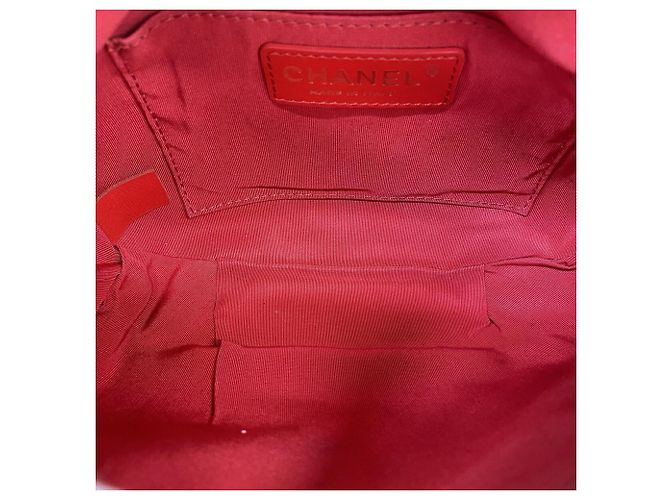 Timeless Borsa Sling Chanel Matelassé in pelle d'agnello Rosso - vista 4
