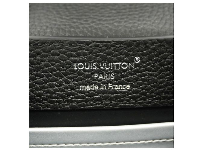 Borsa Louis Vuitton Capucines MINI Nero - vista 5