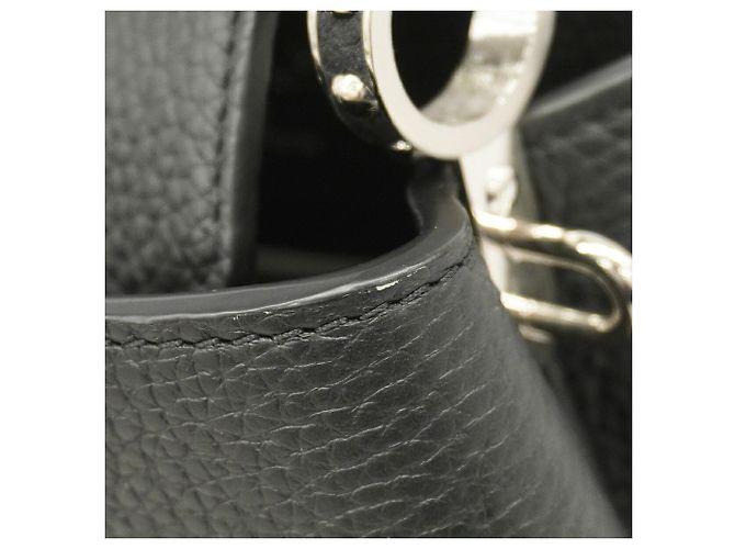 Borsa Louis Vuitton Capucines MINI Nero - vista 7