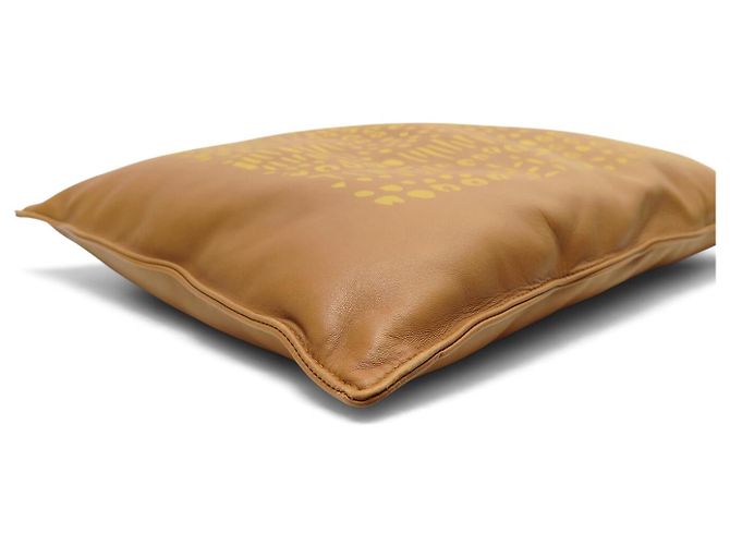 Hermès HERMES PETIT H KISSEN
LAMMLEDER KISSEN GOLD PAINTED H1060878 PILLOW Kamel - Ansicht 3
