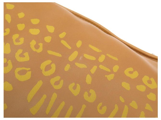 Hermès HERMES PETIT H KISSEN
LAMMLEDER KISSEN GOLD PAINTED H1060878 PILLOW Kamel - Ansicht 6