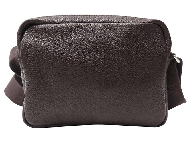 NOVA BOLSA DE TIRO LOEWE PEBBLE MESSENGER BANBA73X04 COURO GRAINÊ Marrom - vista 2