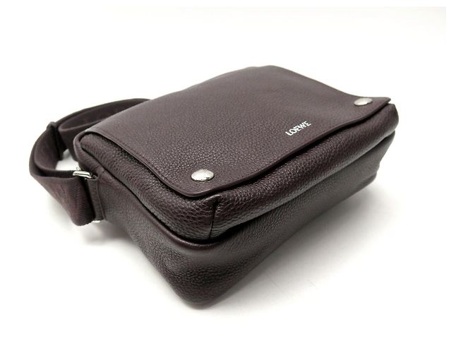 NOVA BOLSA DE TIRO LOEWE PEBBLE MESSENGER BANBA73X04 COURO GRAINÊ Marrom - vista 3