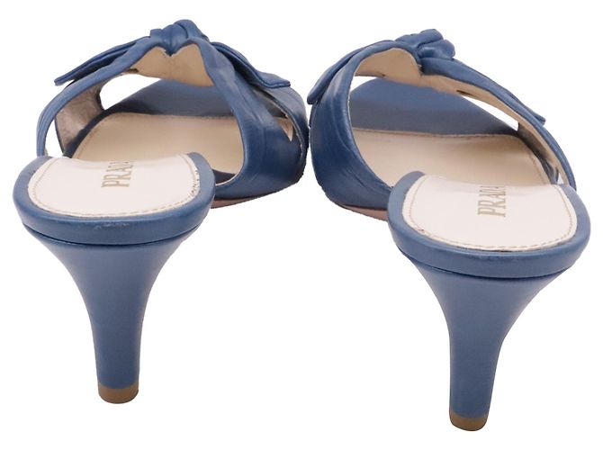 Bow Décolleté kitten heel Prada con fiocco in pelle blu - vista 5
