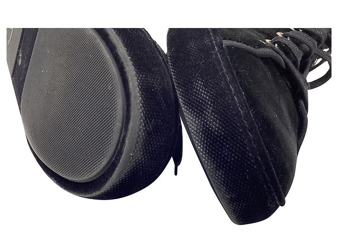 Classique Baskets Chanel en velours noir avec logo CC entrelacé - vue 10