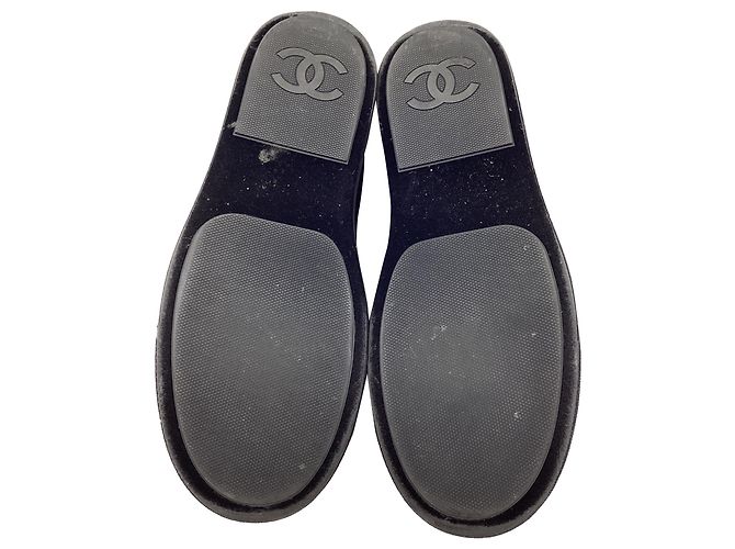 Classique Baskets Chanel en velours noir avec logo CC entrelacé - vue 12
