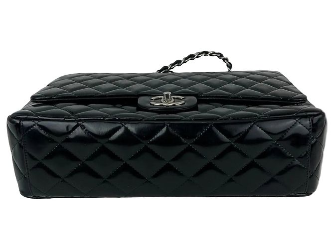 Borsa a tracolla Maxi Chanel Double Flap in pelle verniciata nera Nero - vista 2