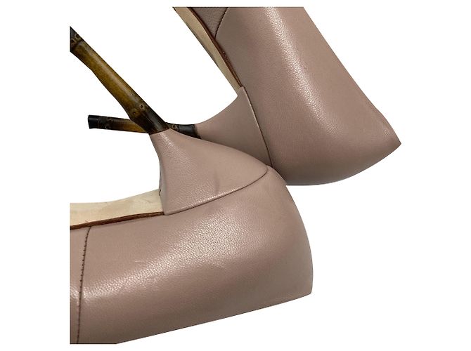Décolleté classiche a punta Gucci in Nude Leather Marrone Carne - vista 8