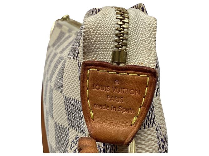Louis Vuitton Damier Azur Pochette aus weißem Nylon-Canvas - Ansicht 10