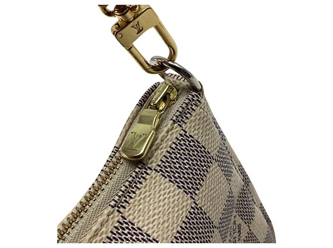 Louis Vuitton Damier Azur Pochette aus weißem Nylon-Canvas - Ansicht 11