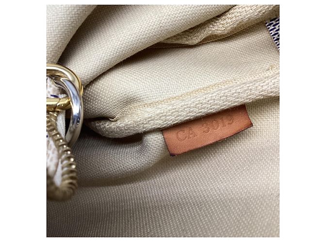 Louis Vuitton Damier Azur Pochette aus weißem Nylon-Canvas - Ansicht 7
