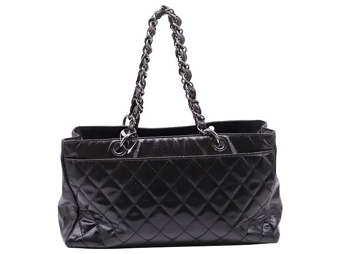 Timeless Chanel 2.55 Reissue Chain Tote Bag aus schwarzem Lackleder - Ansicht 4