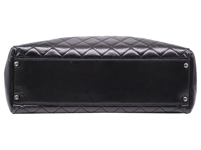 Timeless Chanel 2.55 Reissue Chain Tote Bag aus schwarzem Lackleder - Ansicht 5