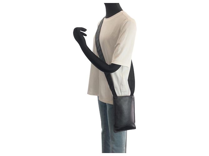 Chanel Vintage Schultertasche aus schwarzem Leder - Ansicht 7