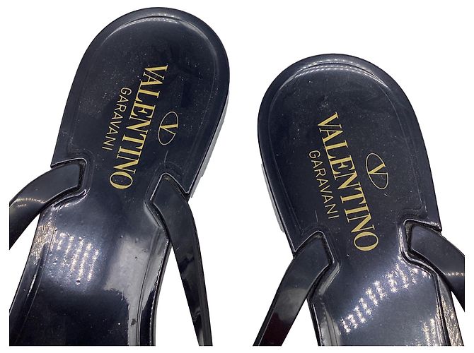 Sandali Rockstud Valentino Garavani in PVC nero - vista 10