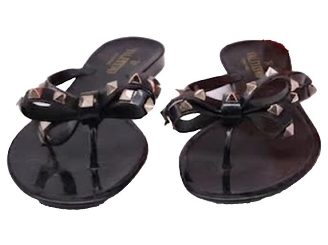 Sandali Rockstud Valentino Garavani in PVC nero - vista 6