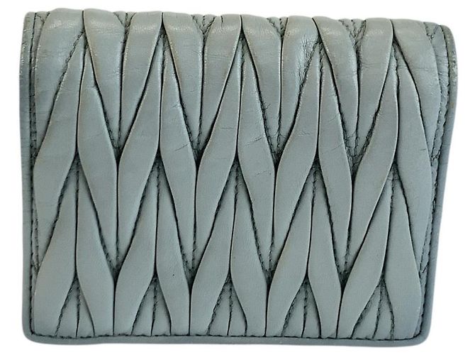 Portafoglio compatto trapuntato Miu Miu Matelasse 5MV204 Blu - vista 2